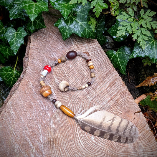 Dread bead toadstool with feather 1 (0.7 cm)