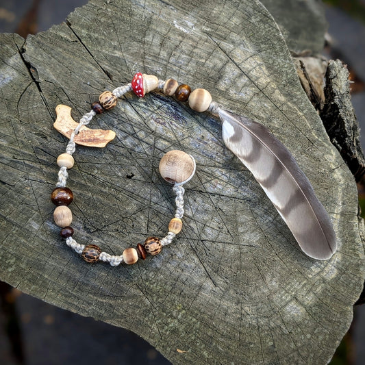 Dreadlock bead toadstool with Kalamarë feather