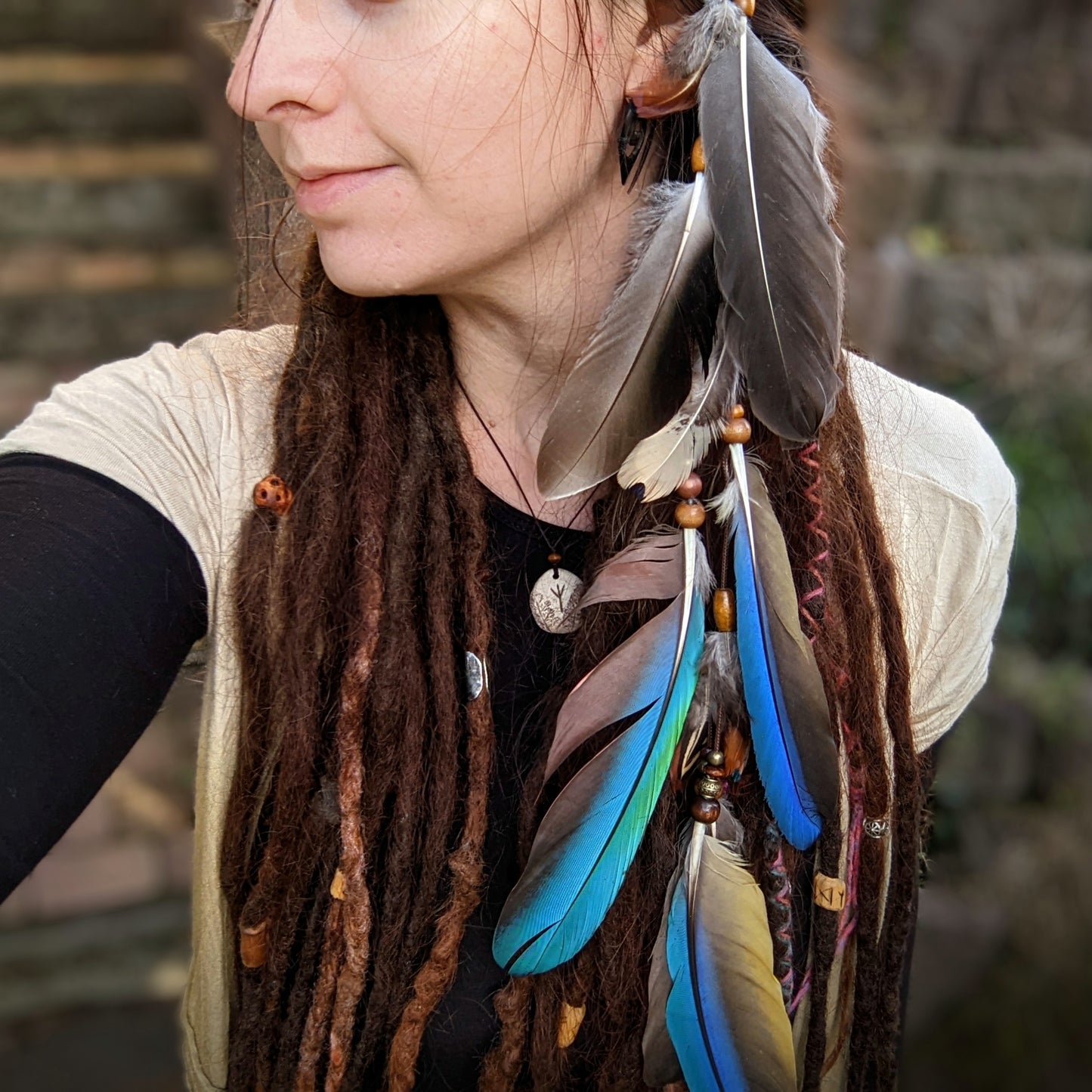 Illuin hair feathers