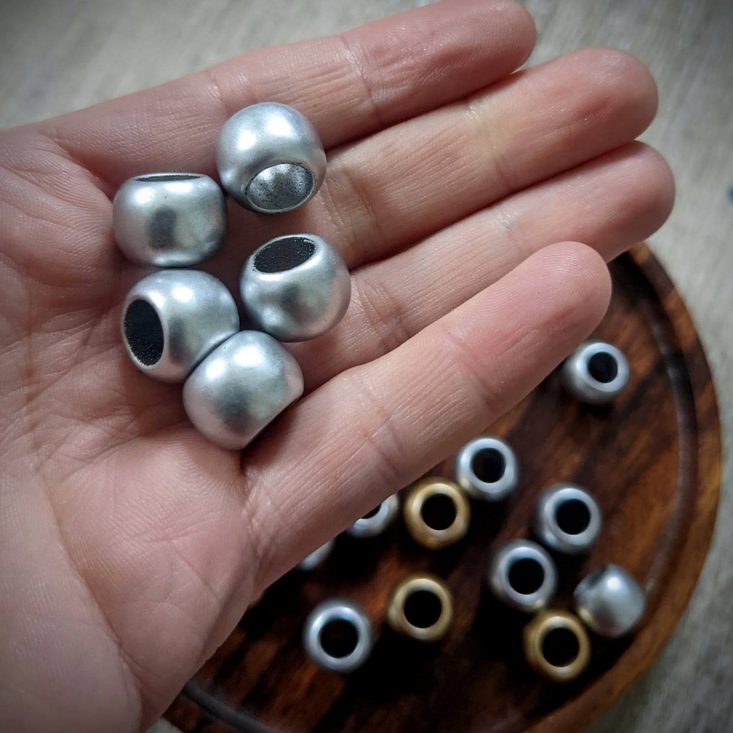 Korálky na dready metalické