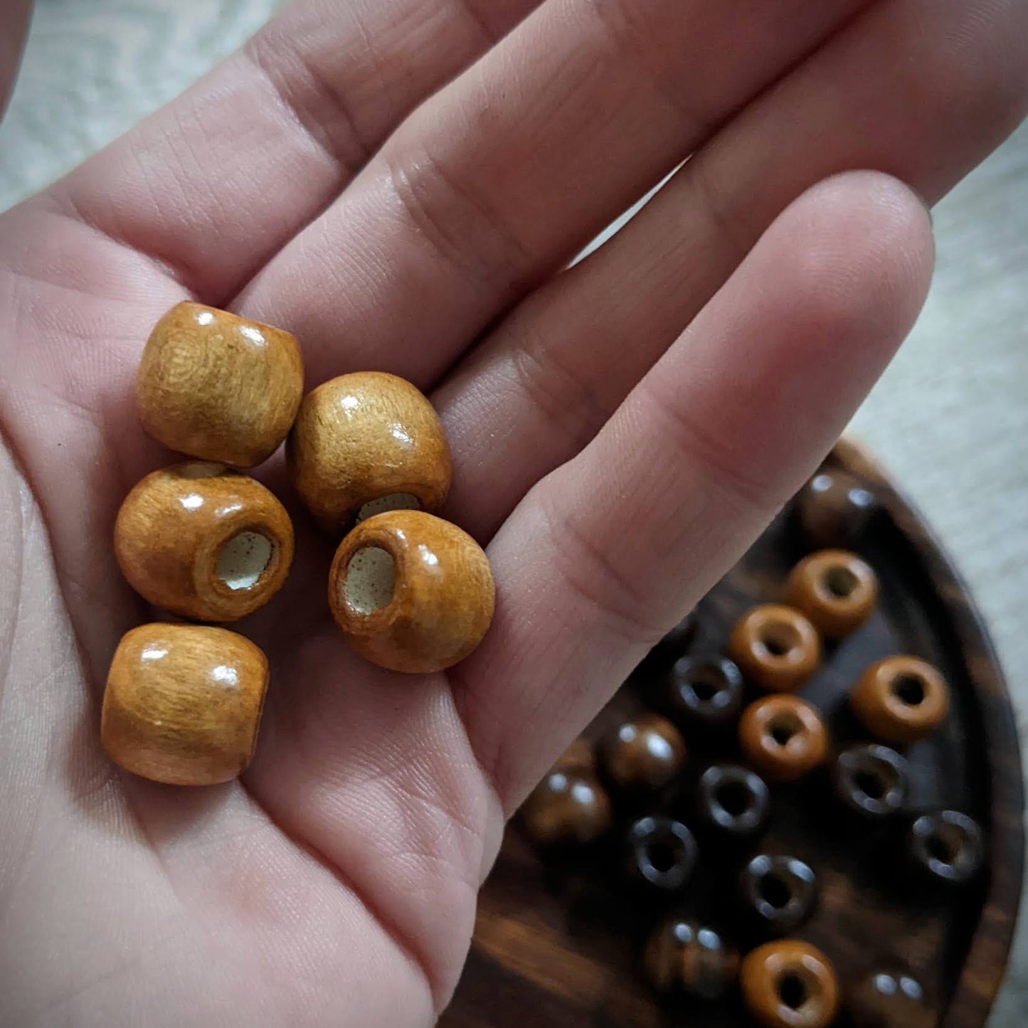 Dřevěné korálky na dready přírodní