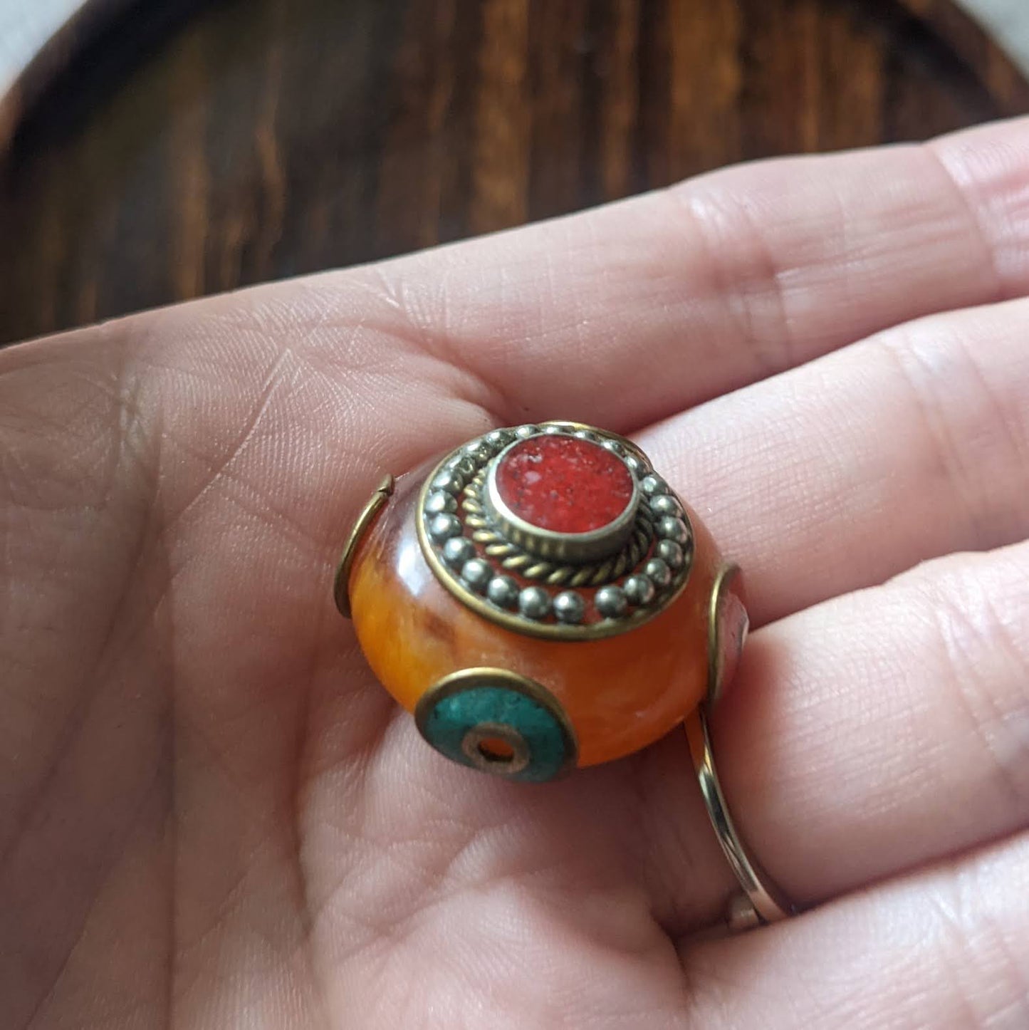 Tibetan resin prayer beads