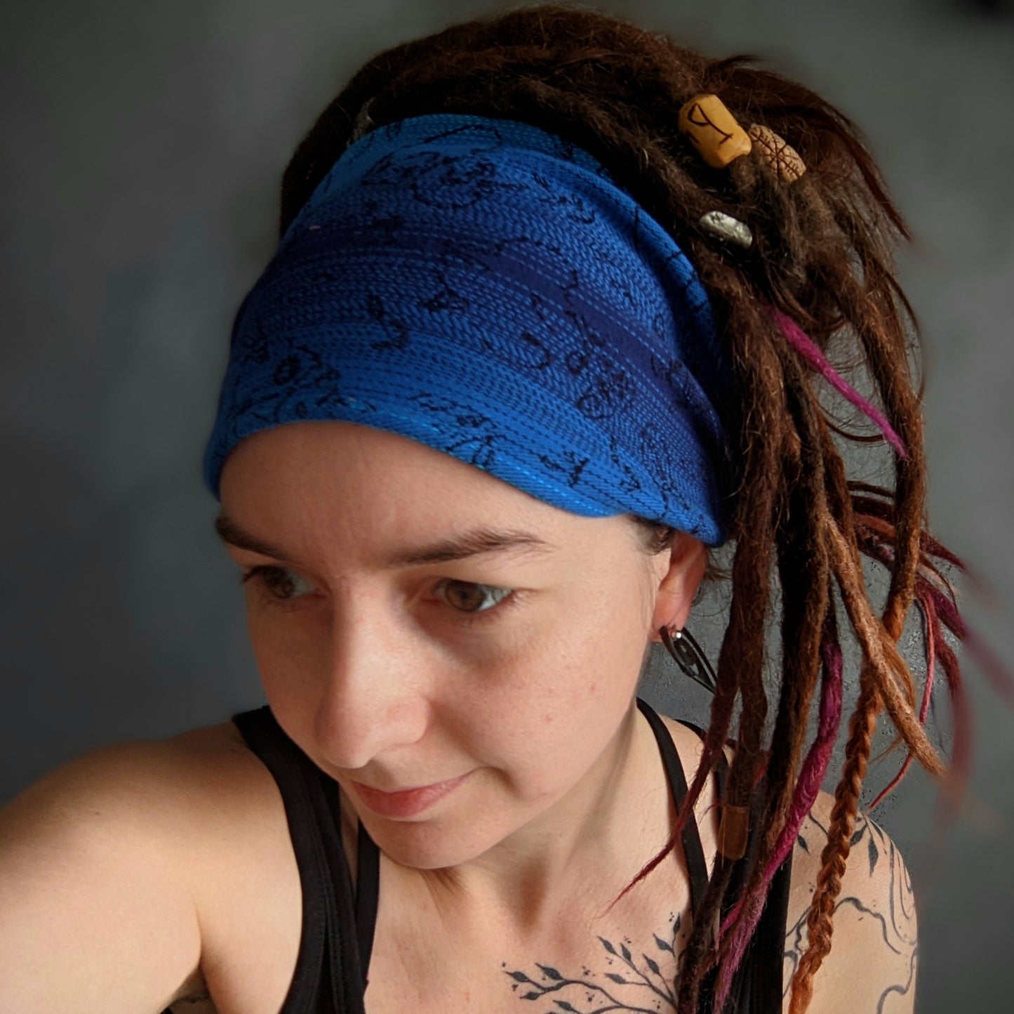 Šátková čelenka Zvířátka modrá