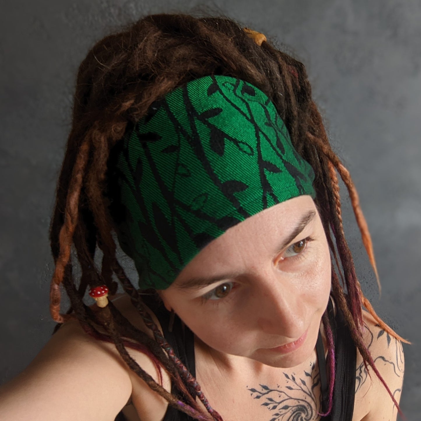 Šátková čelenka Listy zelené