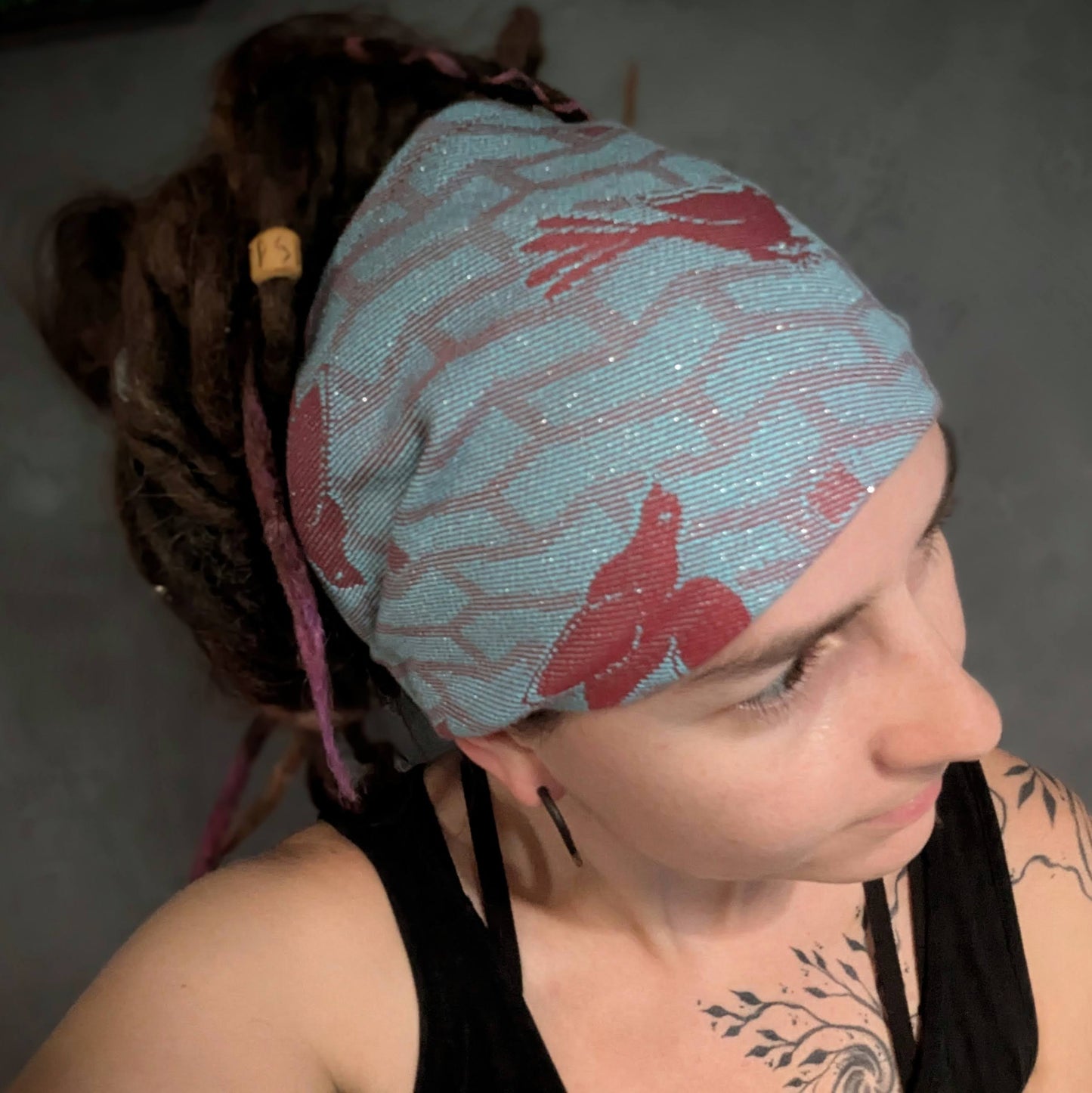 Šátková čelenka Birds cihlová