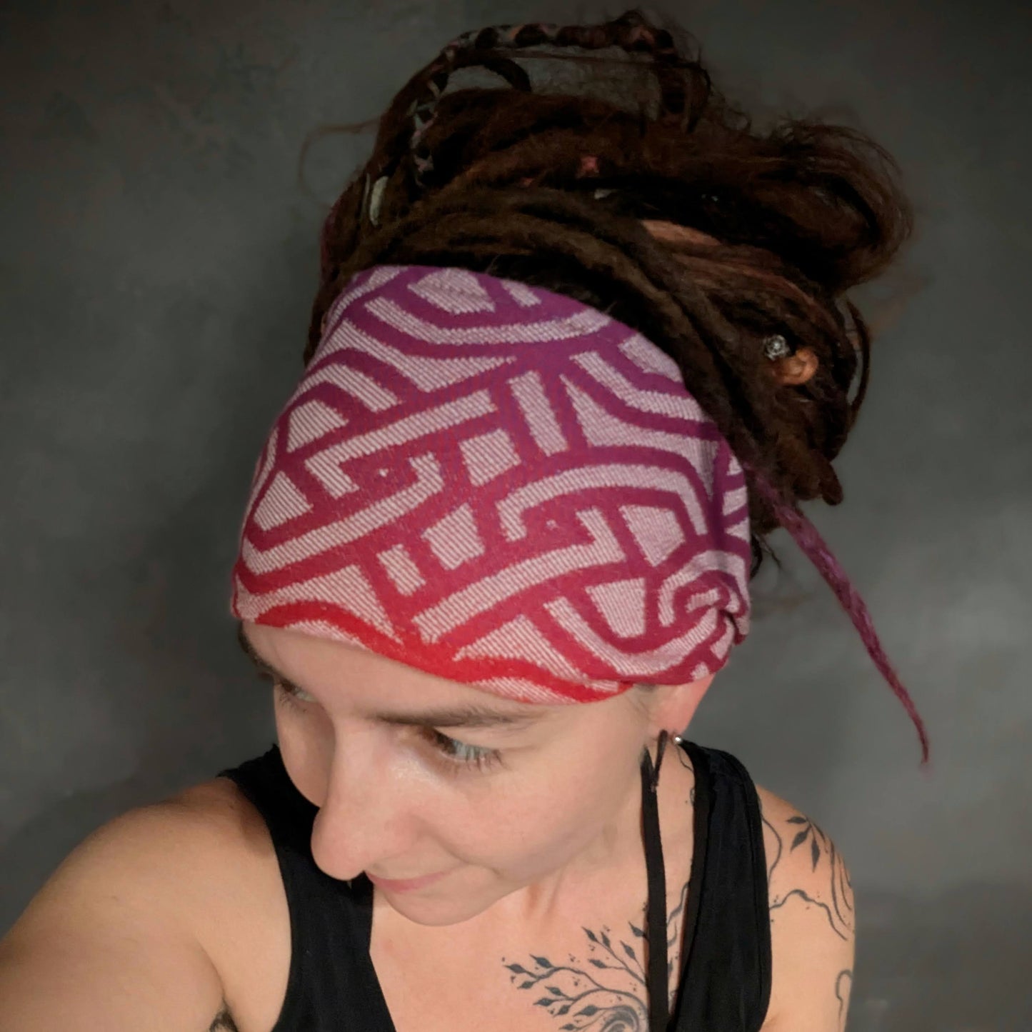 Šátková čelenka Braid červená