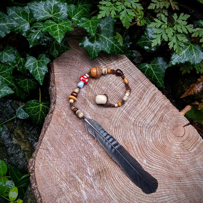 Dread bead toadstool with feather 1 (0.7 cm)