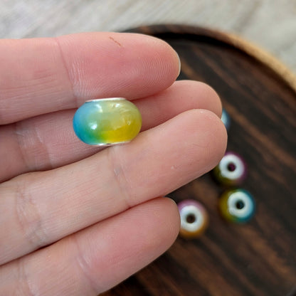 Korálky na dready akrylové dvoubarevné s kovovým středem